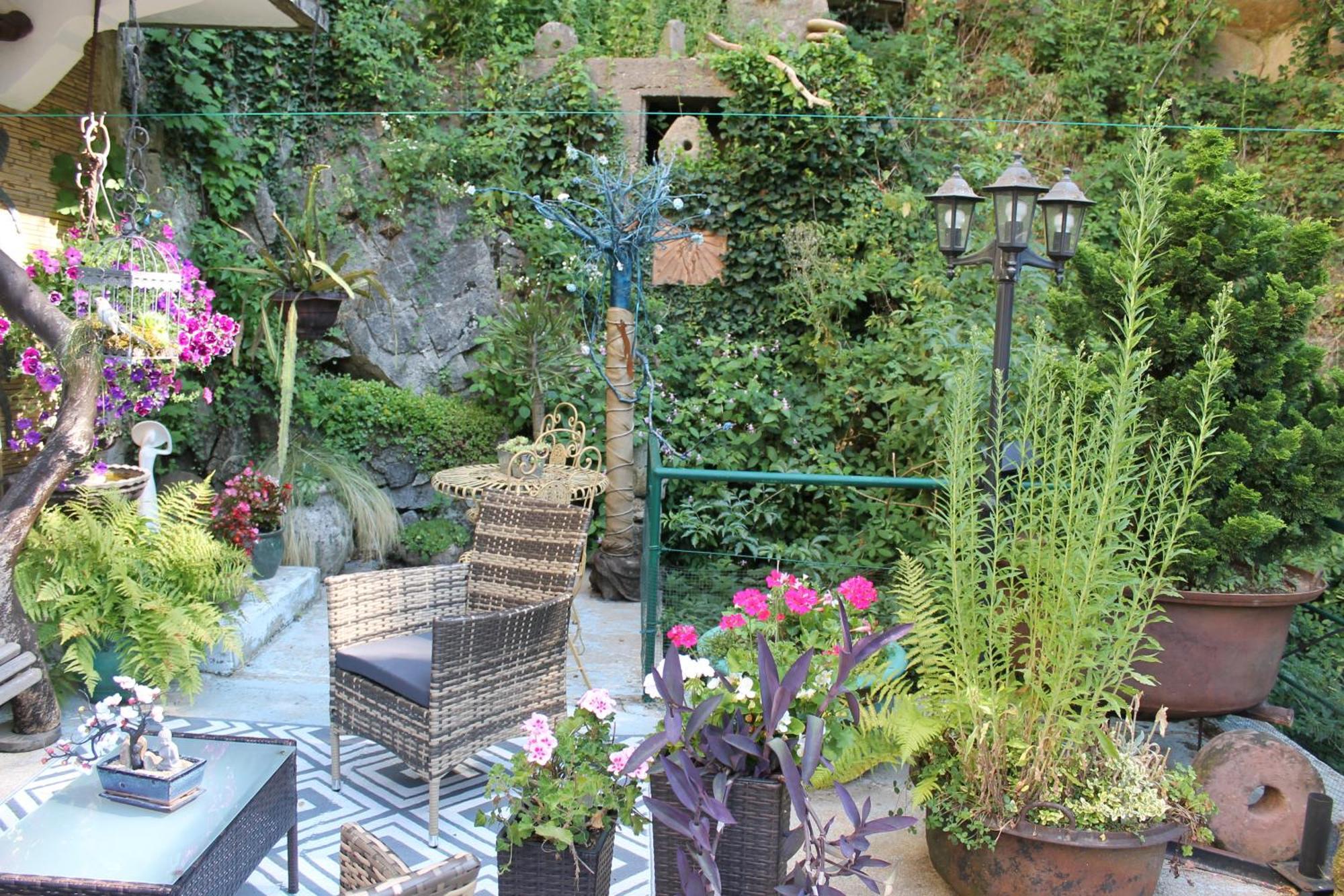 Studio Malou, Cuisine, Salle D'Eau, Terrasse Amenagee Olliergues Exteriör bild
