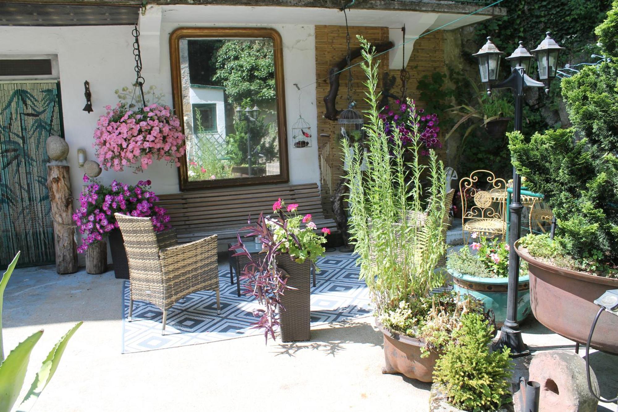 Studio Malou, Cuisine, Salle D'Eau, Terrasse Amenagee Olliergues Exteriör bild
